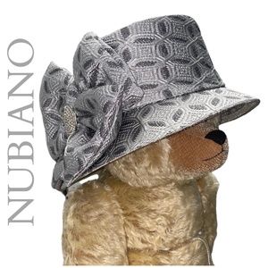 Nubiano Silver Church Hat